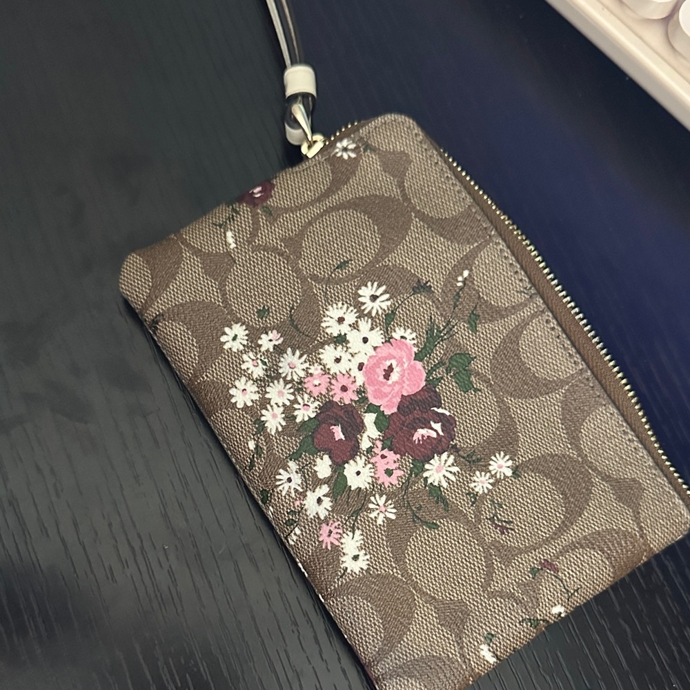Coach Tan Floral Wristlet - Picture 4 of 8